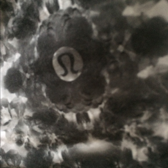 Lululemon Racerback Tank - Picture 5 of 6